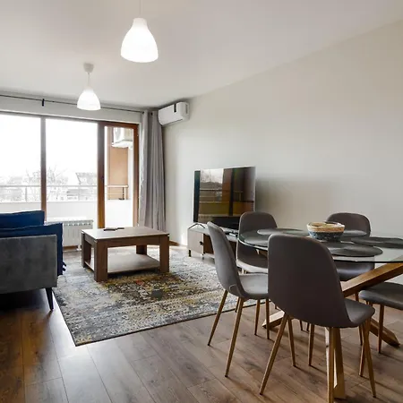 The Right Choice 8 *