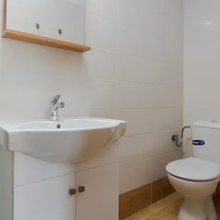 The Right Choice 8 Apartment *