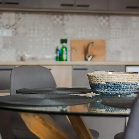 The Right Choice 8 Sofia