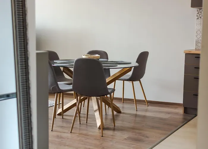 The Right Choice 8 Sofia