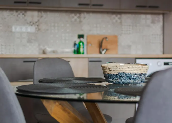 The Right Choice 8 Sofia