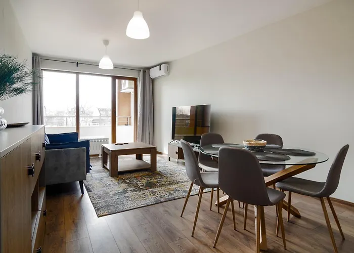 The Right Choice 8 *