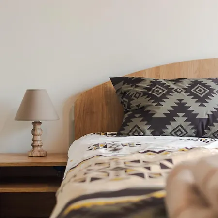 The Right Choice 8 *